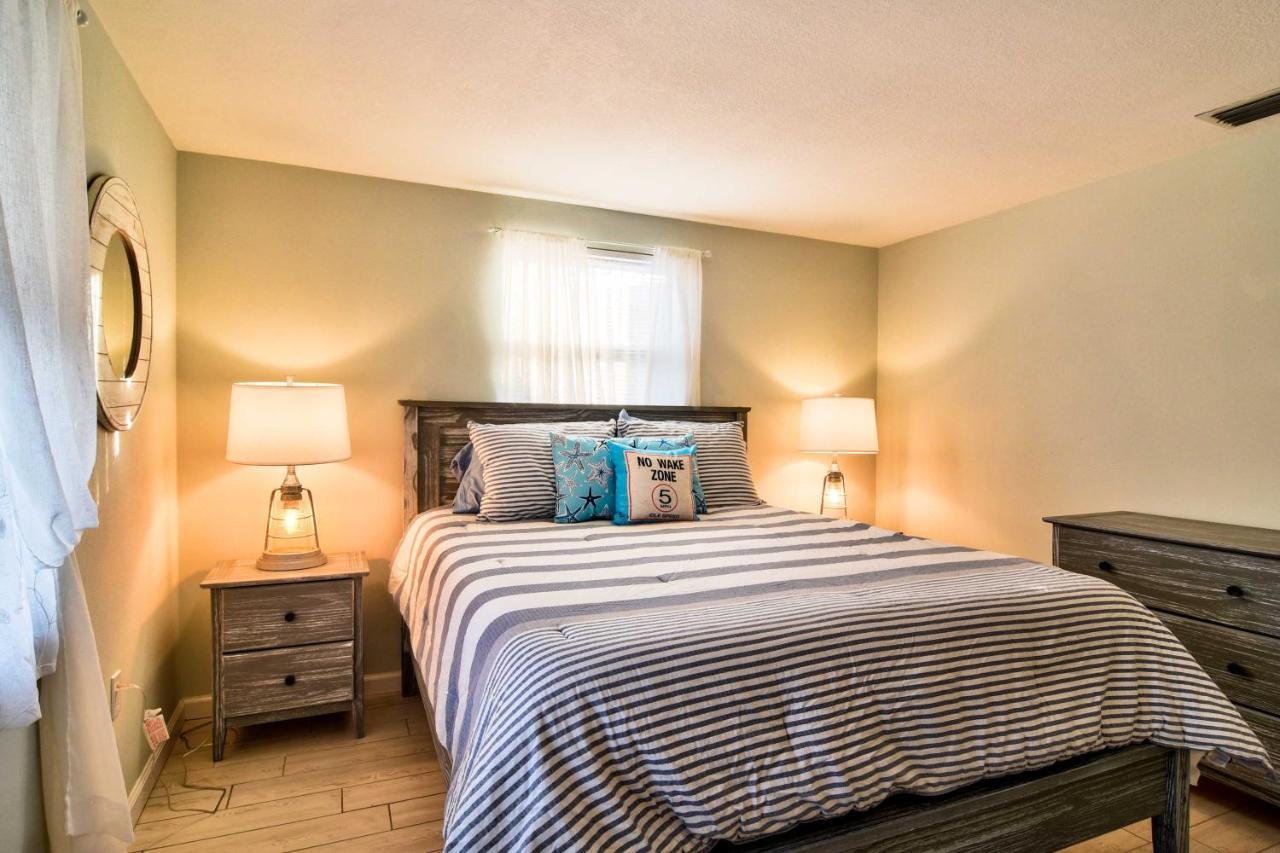 Waterfront Bradenton Home Heated Pool And Fire Pit المظهر الخارجي الصورة
